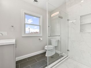 286 Maverick St APT 1, Boston, MA 02128