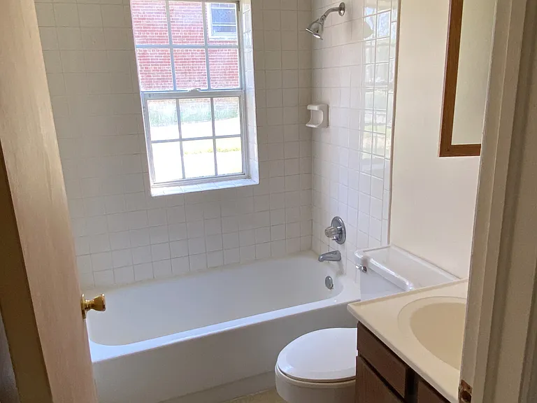 2661 South St SE #J — Photo 16
