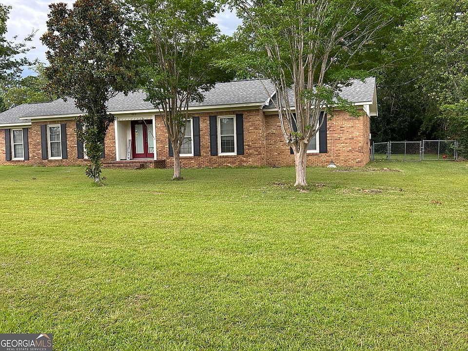1st image of 802 Clyde Blvd