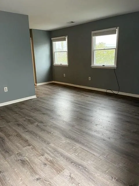 3 bed, 2000 sqft, $1,400 — Photo 2
