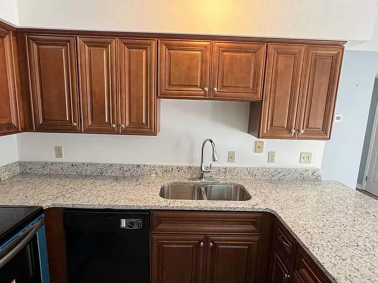 4407 Bennett Ln — Photo 9