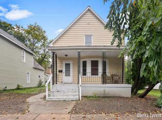 1417 Broadway Ave NW, Grand Rapids, MI 49504