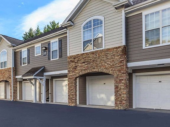 3rd image of 100 Parkway Cir S #517