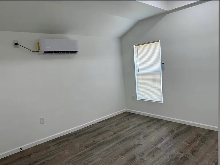 1512 Avant Ave — Photo 4