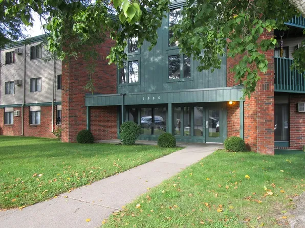 Fairway Woods Apartments