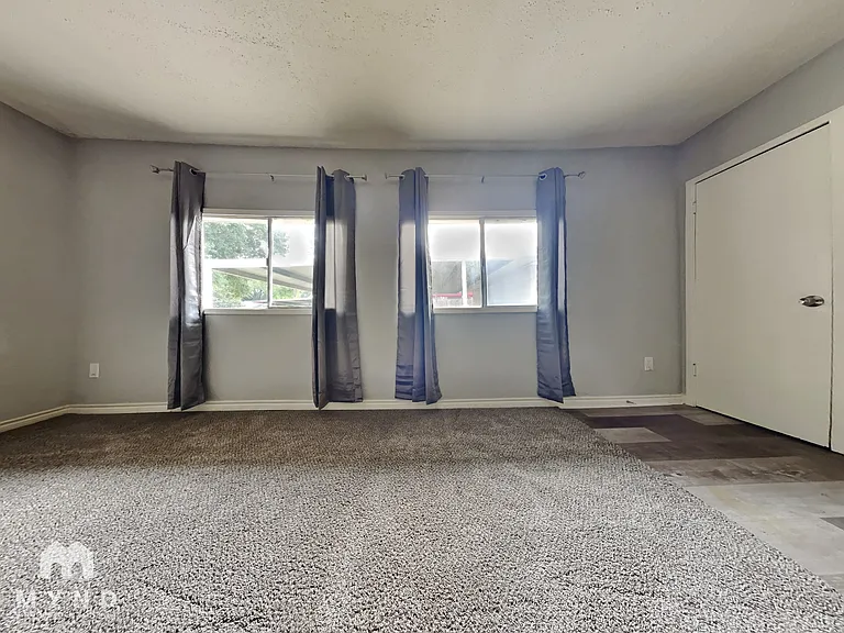 2163 Drayton Ln — Photo 17