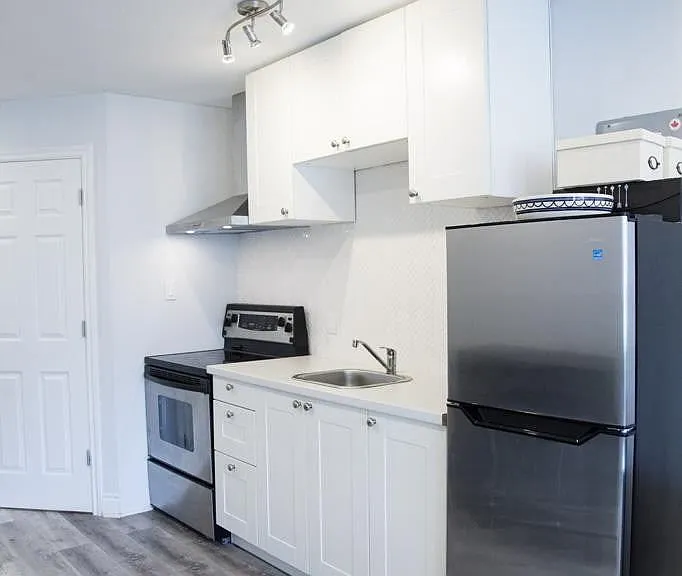 259 Lakeshore Rd E #5 — Photo 14