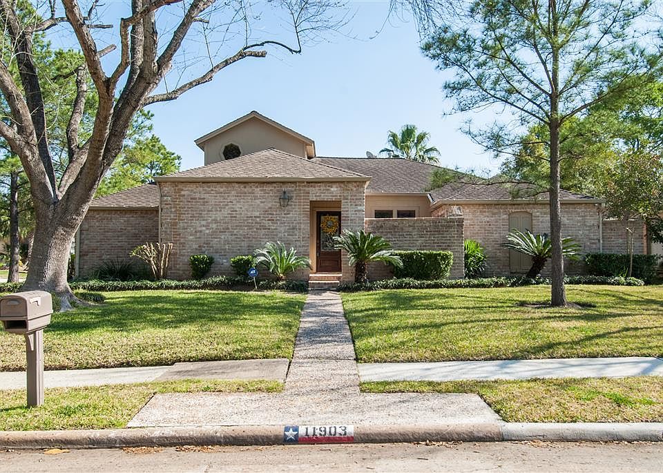 1st image of 11903 Pebble Rock Dr