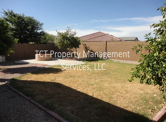 17544 W Voltaire St — Photo 11