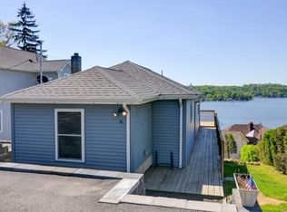 16 Zeek Way, Hopatcong, NJ 07843