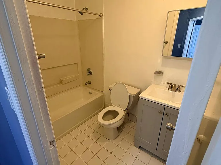 392 Montauk Ave #2 — Photo 19