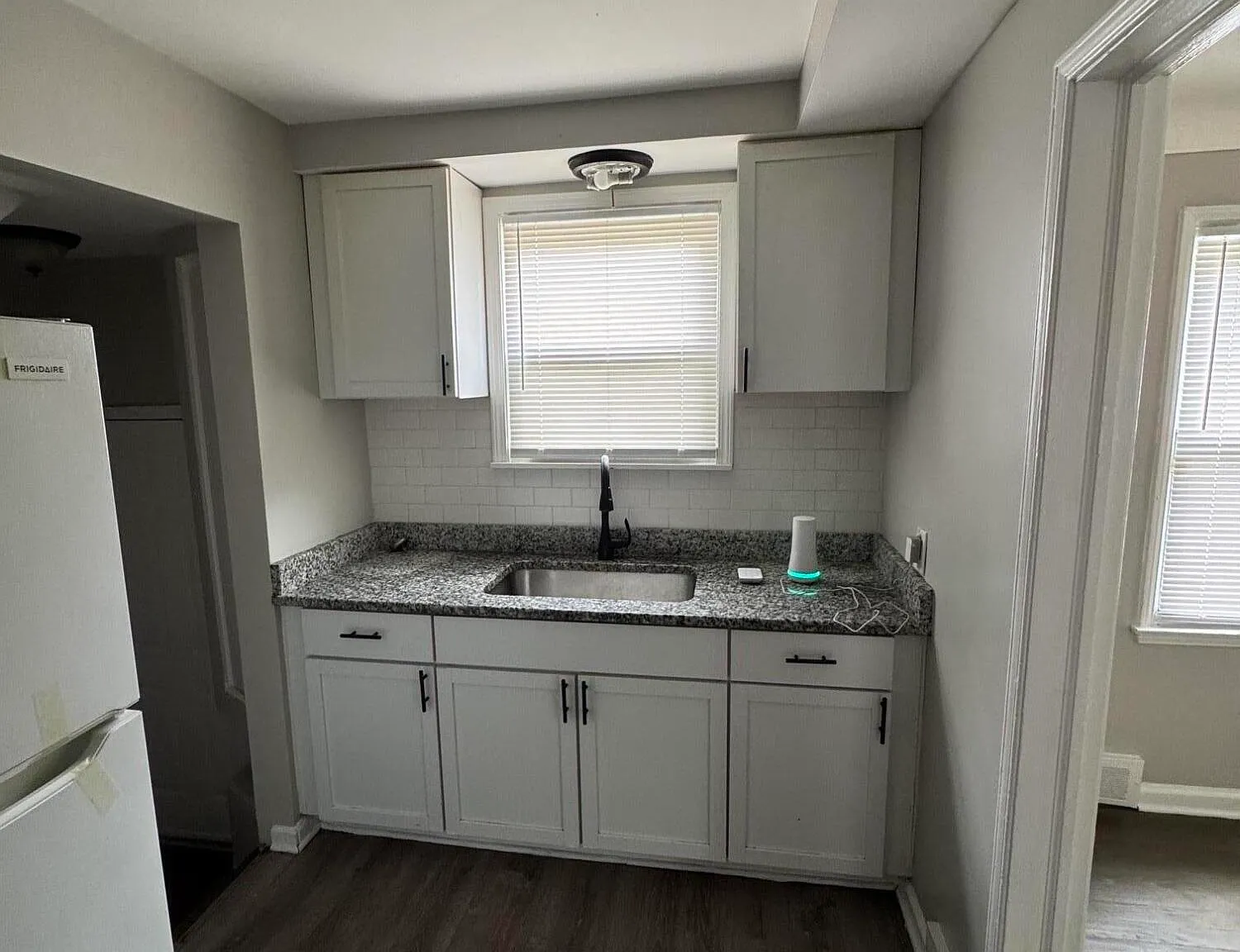 3 bed, 1.5 bath, 1002 sqft, $1,450 — Photo 4