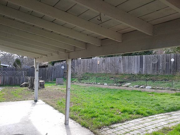 2nd image of 5425 Fleetwood Dr