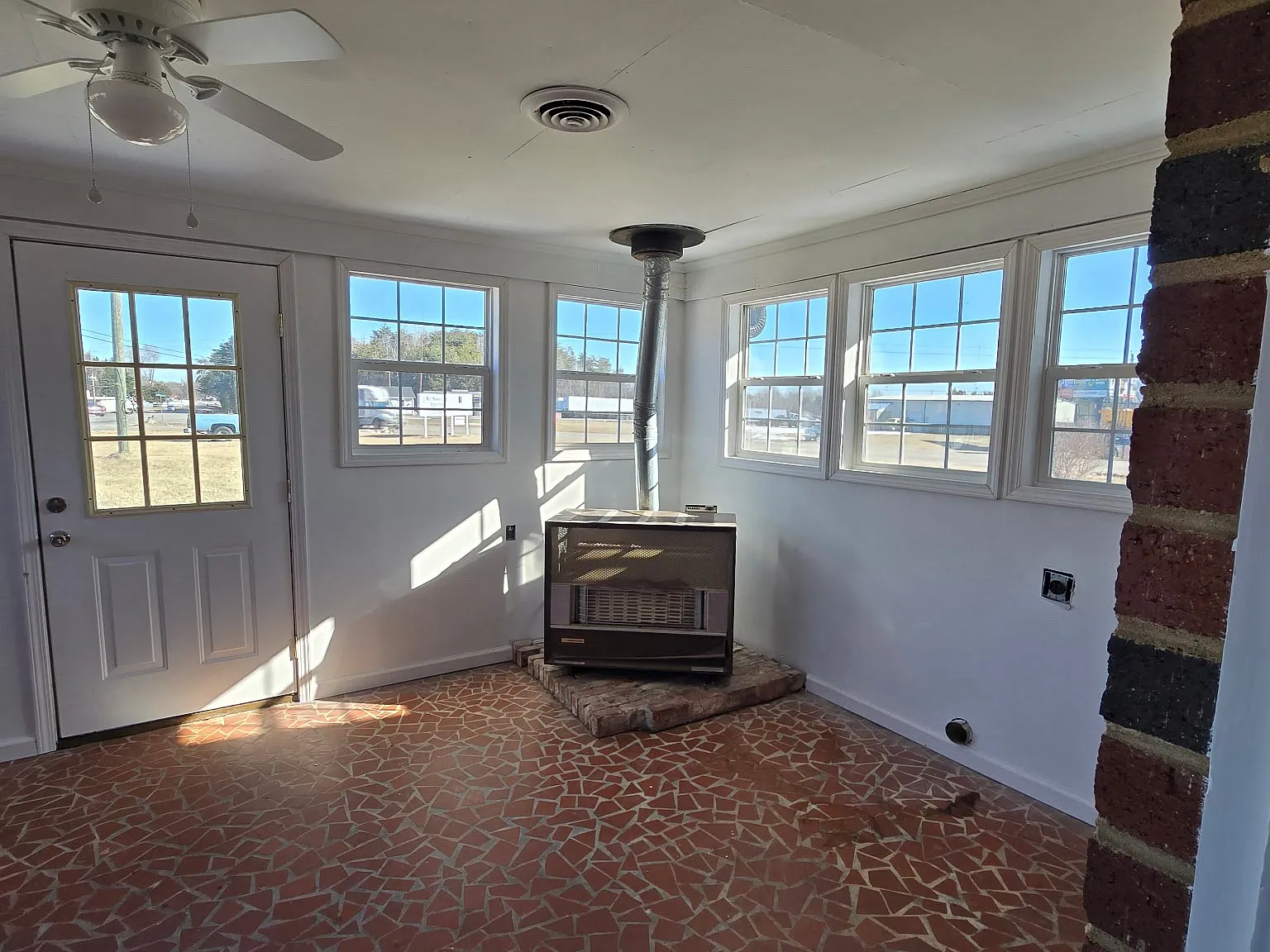 3 bed, $2,500 — Photo 4