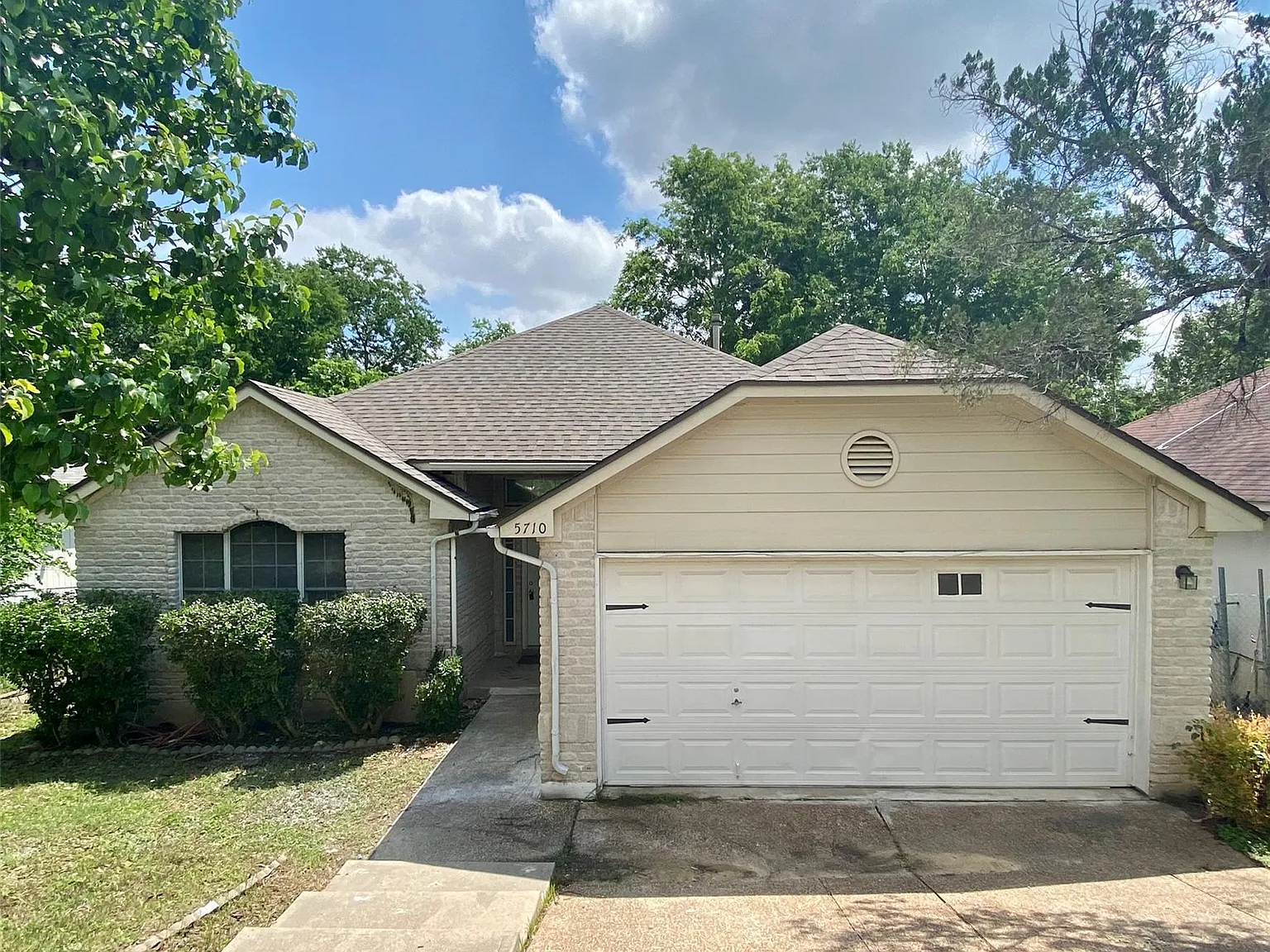 3 bed, 2.0 bath, 1446 sqft, $2,195 — Photo 1