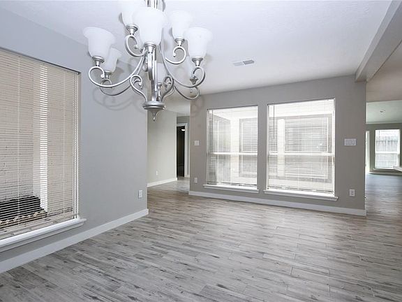 4th image of 4407 Belle Hollow Dr
