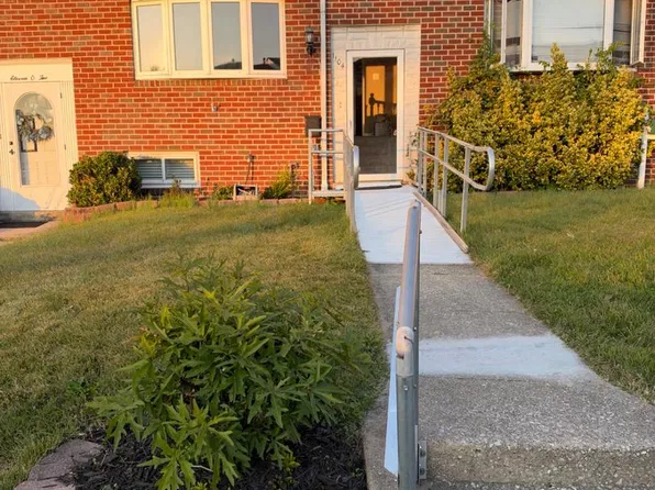 1104 Circle Dr, Baltimore, MD 21227