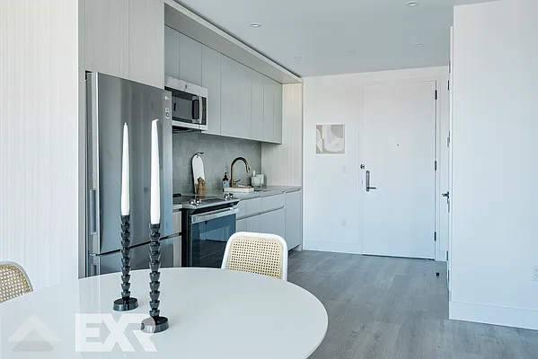 Rented by EXR | media 17