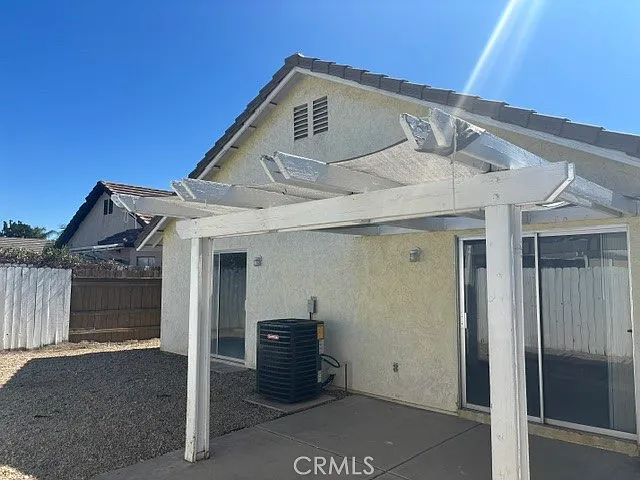 1013 Ivy St — Photo 11
