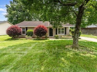 7230 Newell Acres Dr, Charlotte, NC 28215
