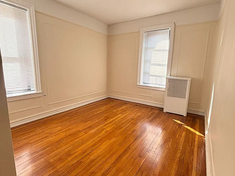 1793 Riverside Dr #6E — Photo 11