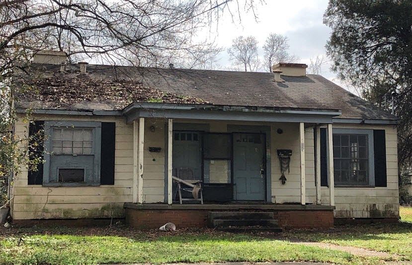 1st image of 3157 Desoto St