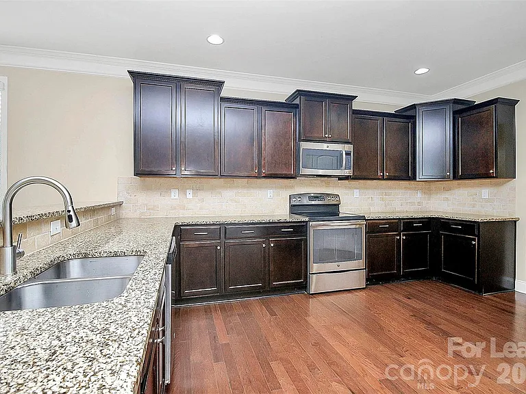13523 Morgan Lee Ave — Photo 11