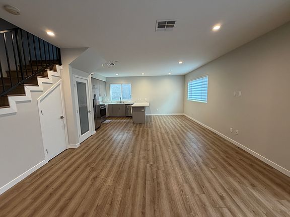 2nd image of 22425 Del Valle St APT 1