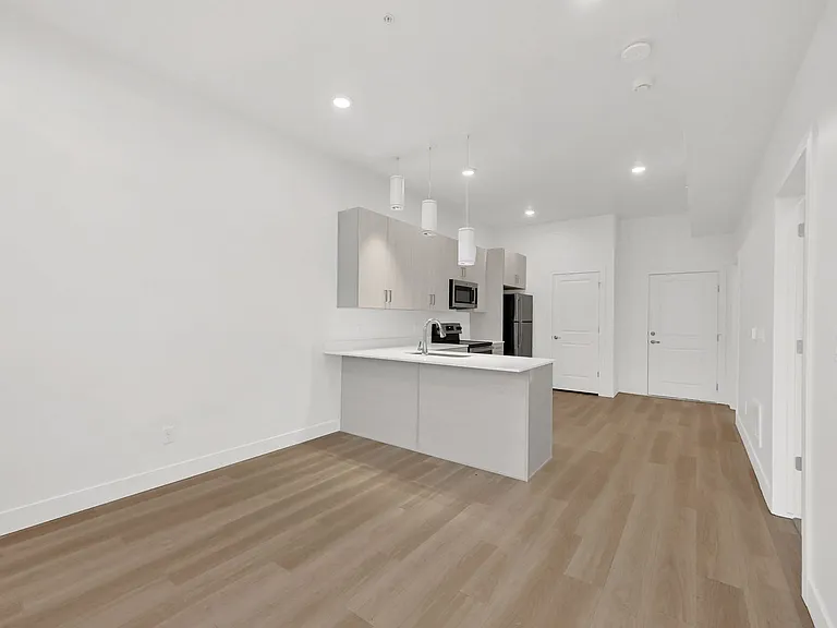 Wasatch View Apartments — Photo 19