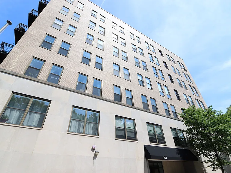 811 S Lytle St #319 — Photo 1