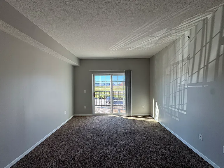 Jefferson Pointe — Photo 12