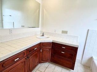 12212 Kiowa Rd, Apple Valley, CA 92308