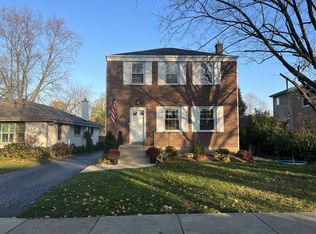 417 S Main St, Mount Prospect, IL 60056