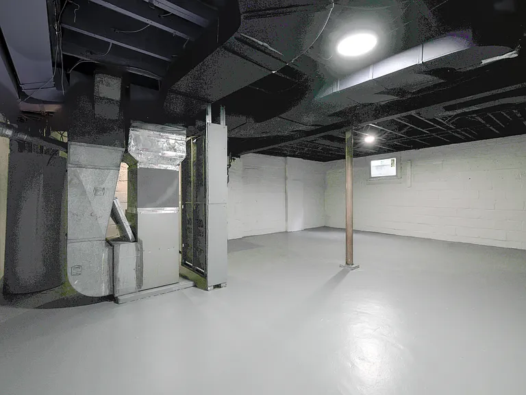 4603 Guilford Pl — Photo 32