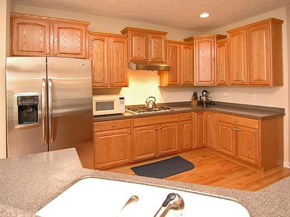5th image of 14259 Saint Clair Ln