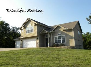 114 E Woodland Ave, Lone Jack, MO 64070