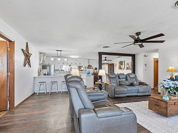 5th image of 21 Gopher Rd