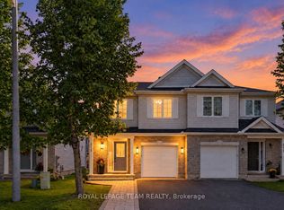 213 Tewsley Dr, Ottawa, ON K1V0Y7