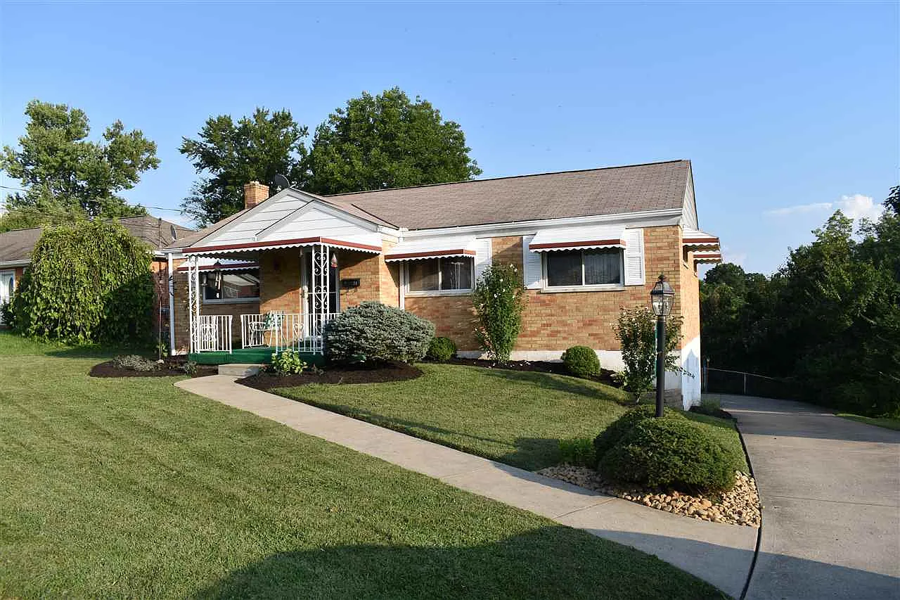 39 Sunset Dr photo 1