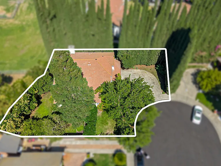 2101 Finley Ct — Photo 42