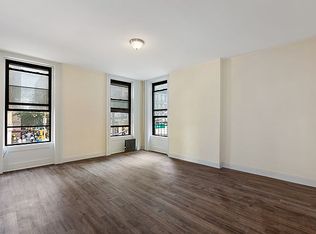 251 E 45th St FRNT 2, New York, NY 10017