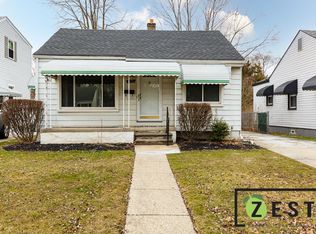 18771 Woodland St, Harper Woods, MI 48225