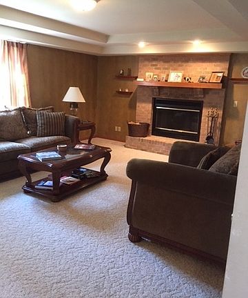5th image of 1104 Yorkshire Dr N