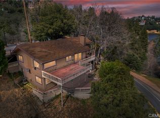 24385 Zurich Dr, Crestline, CA 92325
