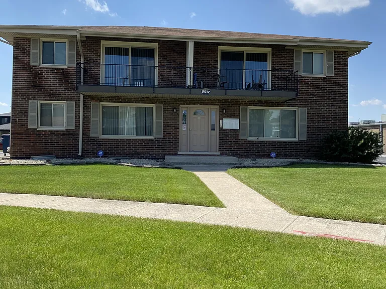 Front Entrance of Property / Grass Well Maintained & Cut Weekly