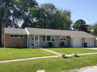 410 S Clay St, Gallatin, MO 64640