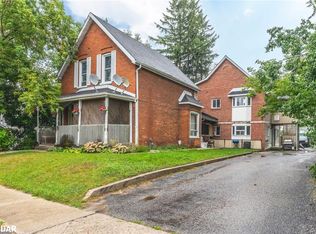 81 Innisfil St, Barrie, ON L4N 3E3