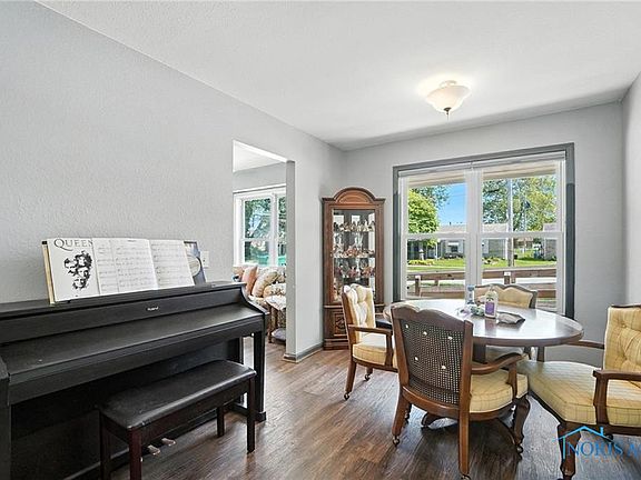 5th image of 2140 Maryland Pl