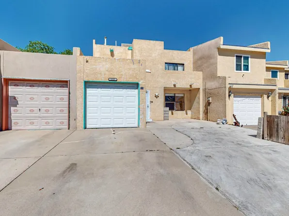 215 Shawnee Ct SE, Albuquerque, NM 87108