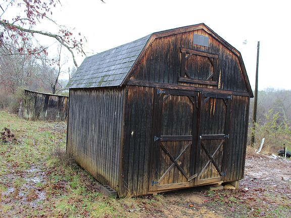 3rd image of 1764 Richard Ln